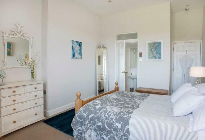 דירת חדר, Rame Barton Guest House And Pottery