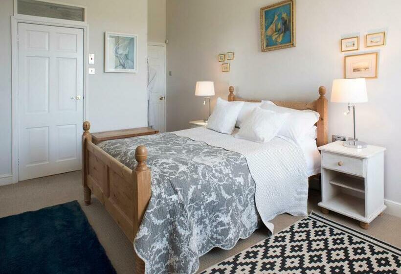 דירת חדר, Rame Barton Guest House And Pottery