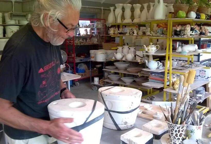 דירת חדר, Rame Barton Guest House And Pottery