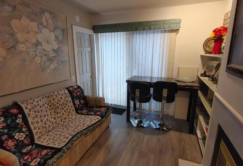 テラス付スイート, Beds By The Bridge