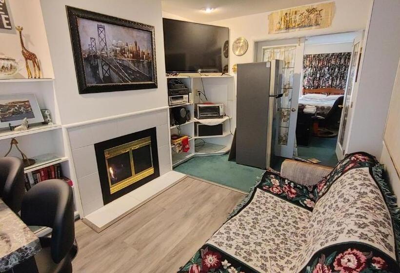 テラス付スイート, Beds By The Bridge