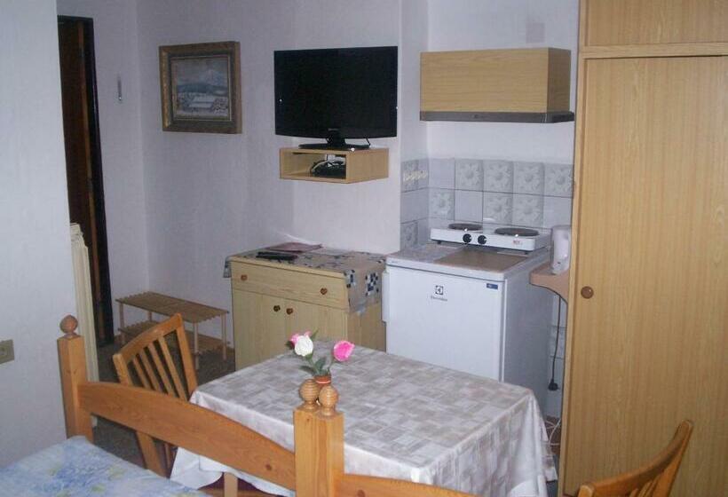 غرفة قياسية, Penzion Hainiš