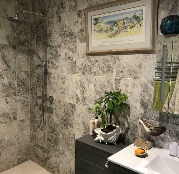 高级大房间, Gwynarth Guest House