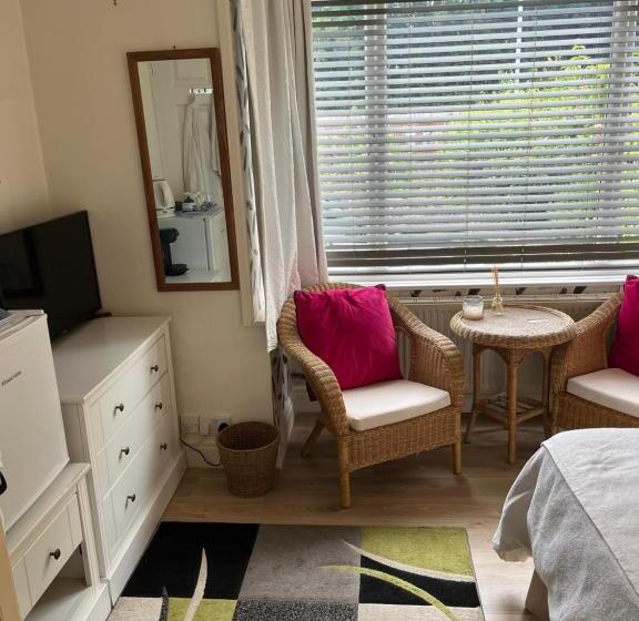 高级大房间, Gwynarth Guest House