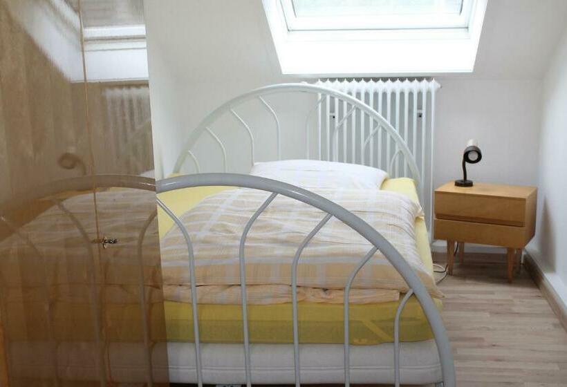 غرفة قياسية فردية حمام مشترك, Haus Erlen