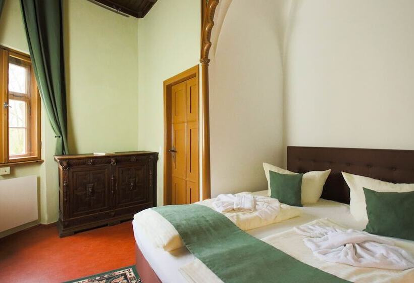 סוויטה, Jagdschloss Letzlingen