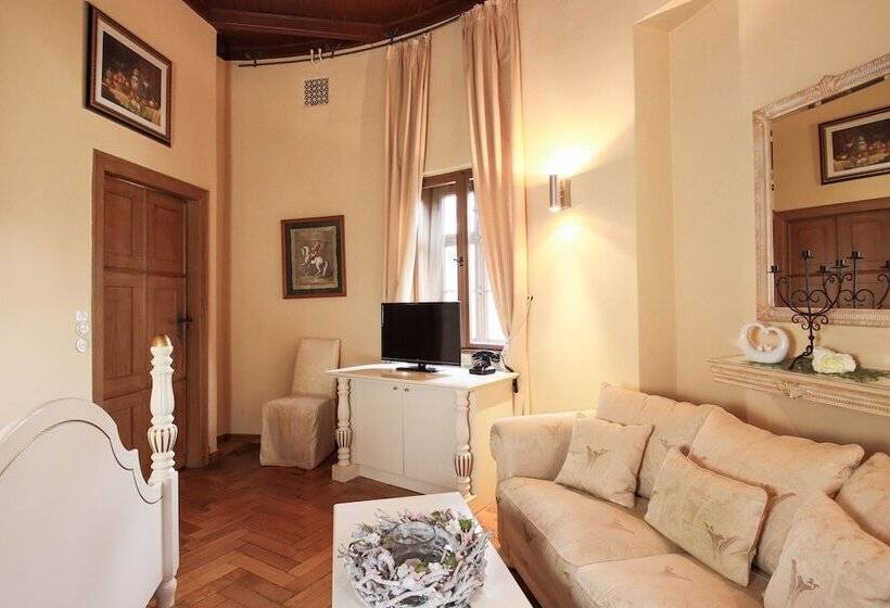 סוויטה, Jagdschloss Letzlingen