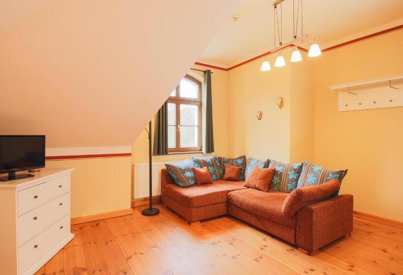 סוויטת ג'וניור, Jagdschloss Letzlingen