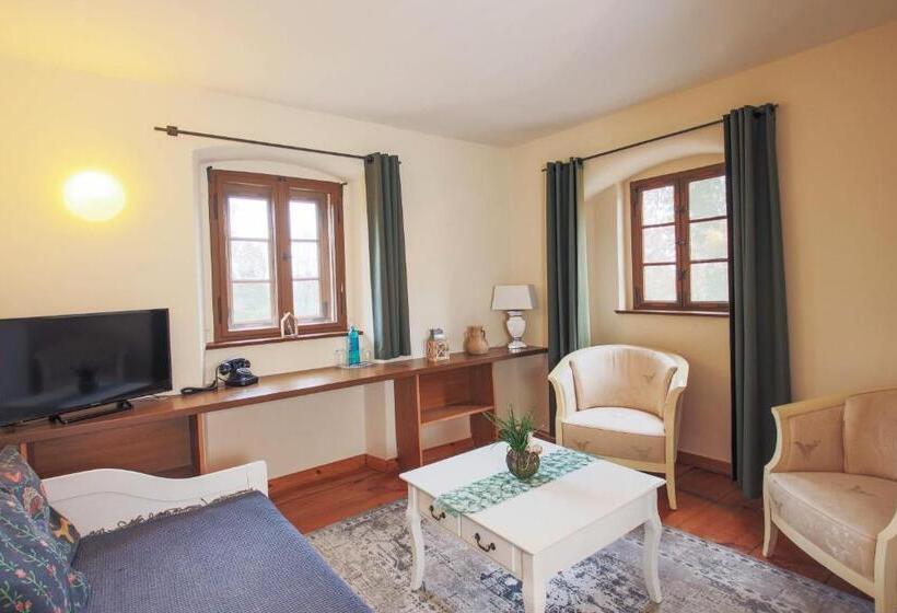 סוויטה, Jagdschloss Letzlingen