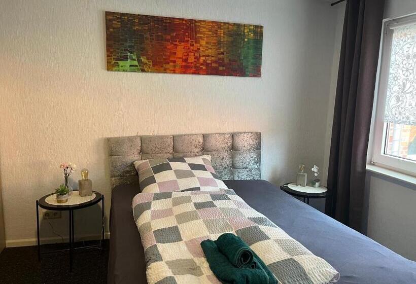 Номер Economy, Das Boitzer