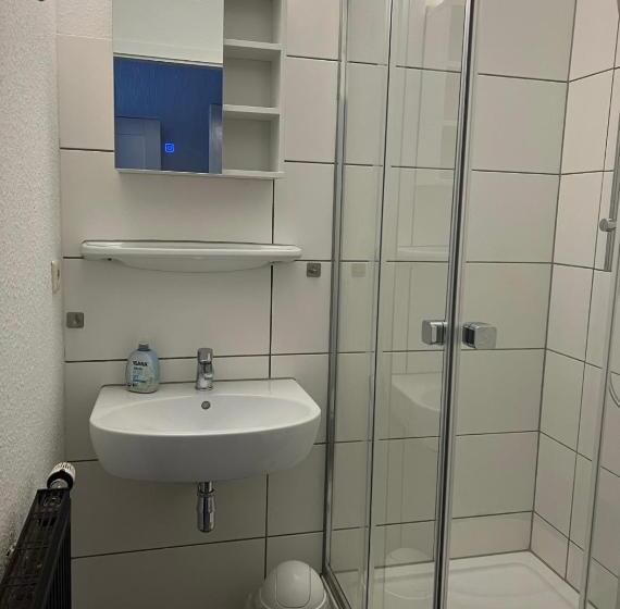 Номер Economy, Das Boitzer