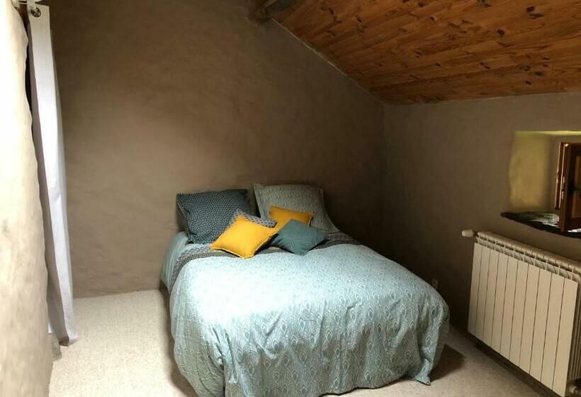 带露台的小型套房, Cal Xandera