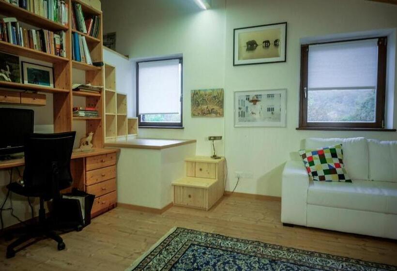 جناح جونيور مزوَّد بشرفة, Maso Scricciolo Farm House