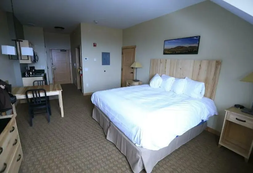 スタンダードスタジオ, Burke Mountain Hotel And Conference Center