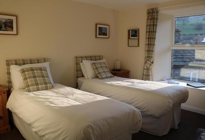 デラックスルーム, Dent Stores B&b