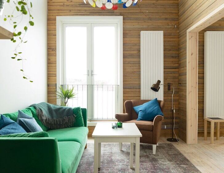 Standard studio with lake view, Upperud 9:9