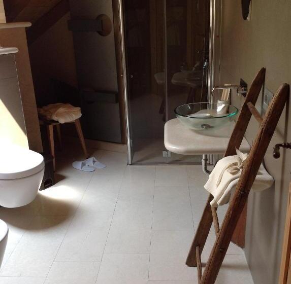 디럭스 룸, Vallarom