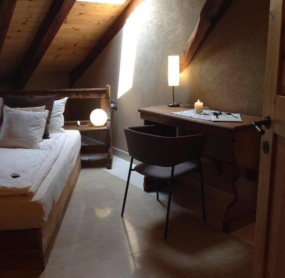 디럭스 룸, Vallarom