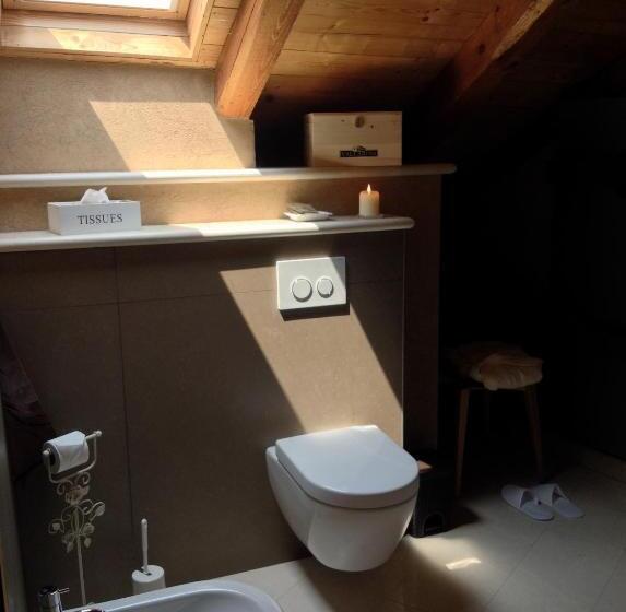 디럭스 룸, Vallarom