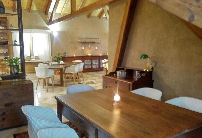 디럭스 룸, Vallarom