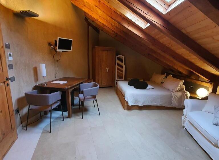 수피리어 트리플 룸, Vallarom