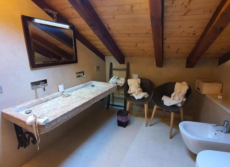 수피리어 트리플 룸, Vallarom