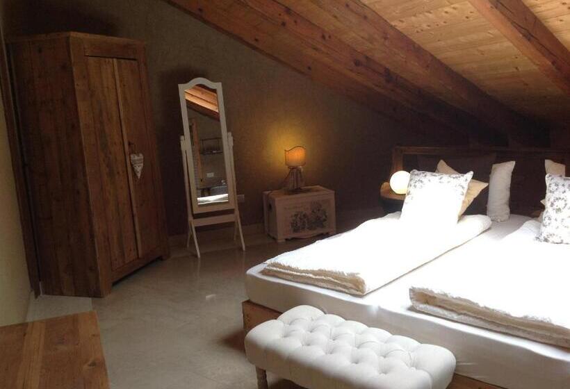 수피리어 트리플 룸, Vallarom