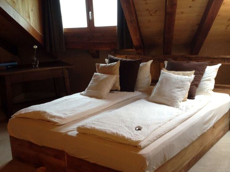 디럭스 룸, Vallarom