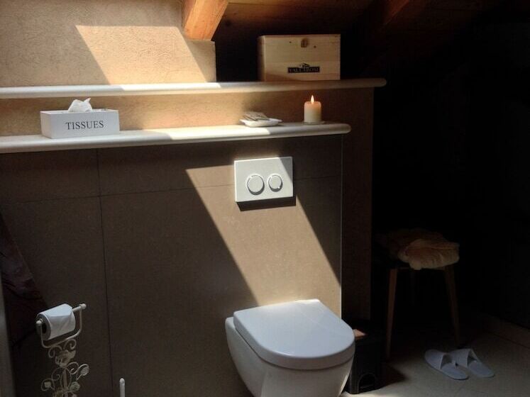 디럭스 룸, Vallarom