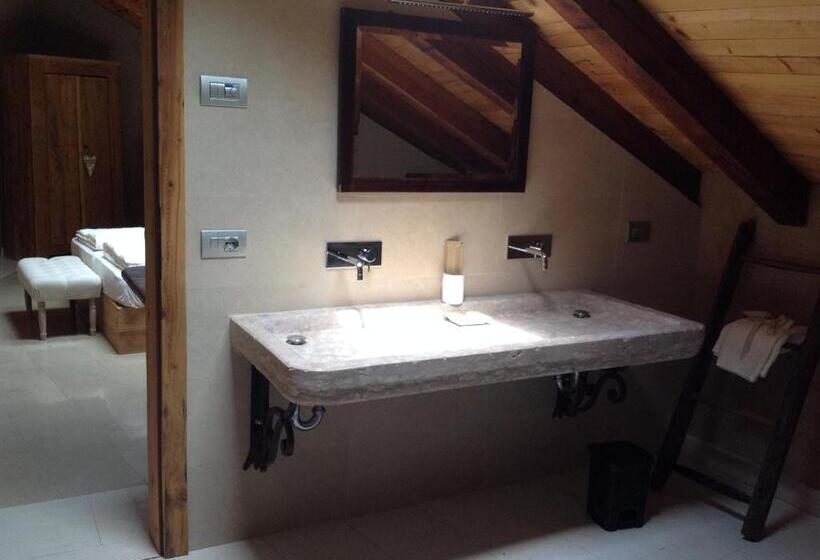 수피리어 트리플 룸, Vallarom