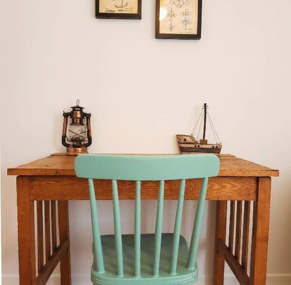 バス共有のスタンダードルーム, Auberge De La Rive De Charlevoix Auberge De Jeunesse Familiale Pour Voyageurs De Tous âges