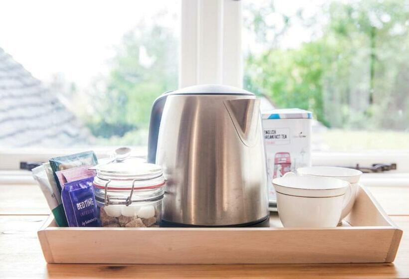 Номер Стандарт, Rose And Crown