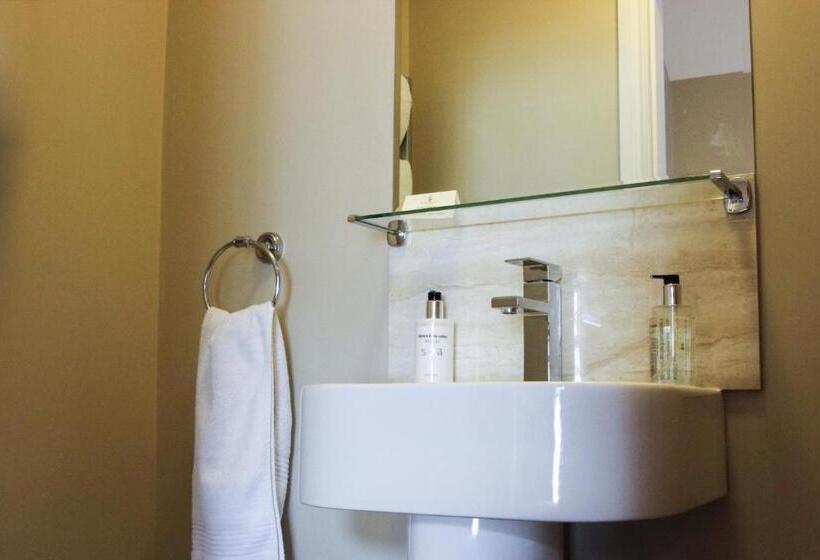 标准间, The Badger Inn