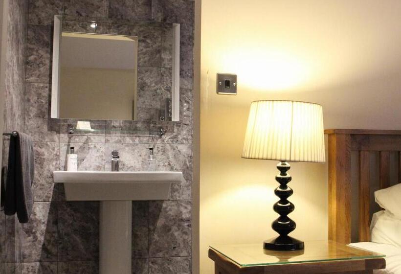 带大床的套房, The Badger Inn