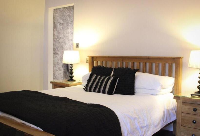 带大床的套房, The Badger Inn