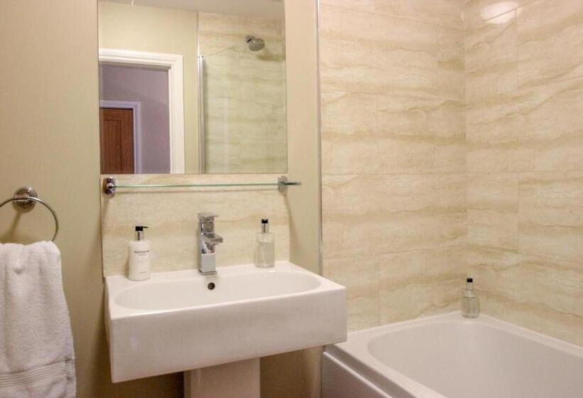 带大床的套房, The Badger Inn