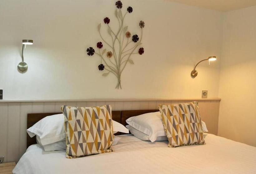 Стандартный Номер Нижний Этаж, Tudor Lodge Bed & Breakfast