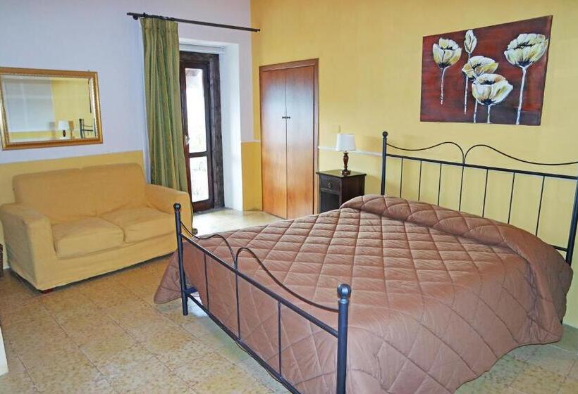 חדר סופריור, Antico Convento