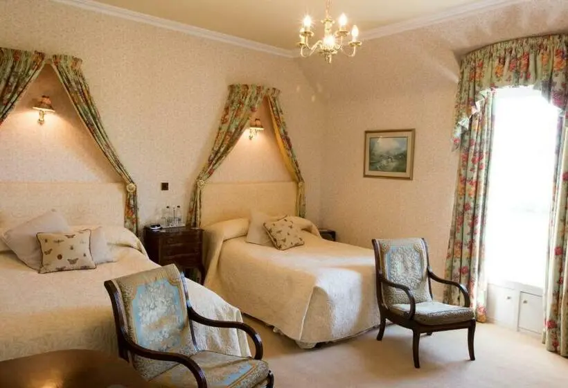 スタンダードルーム, Whitehouse Country House