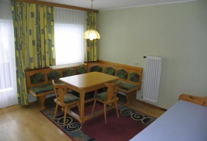 バルコニー付き1ベッドルームアパートメント, Ferienwohnung Ski Hans