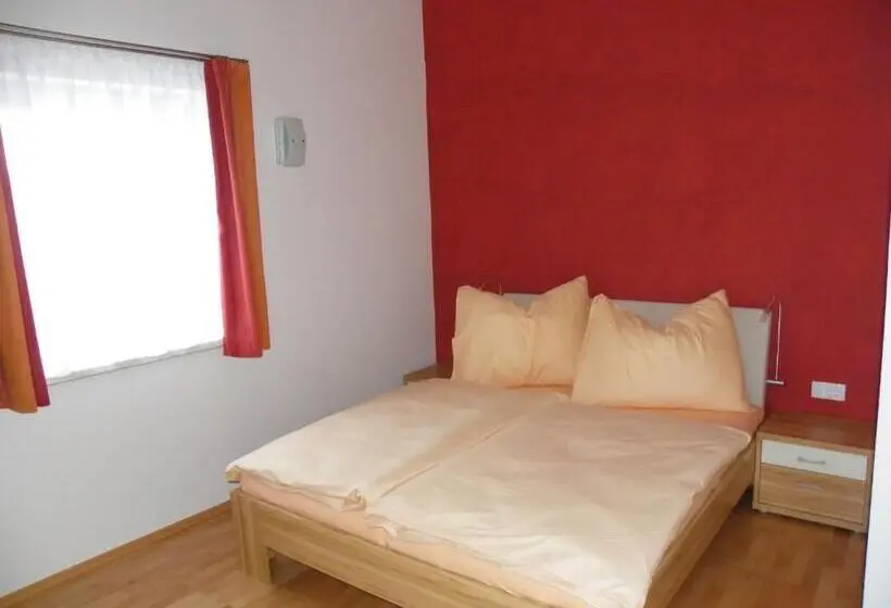 バルコニー付2ベッドルームアパートメント, Ferienwohnung Ski Hans