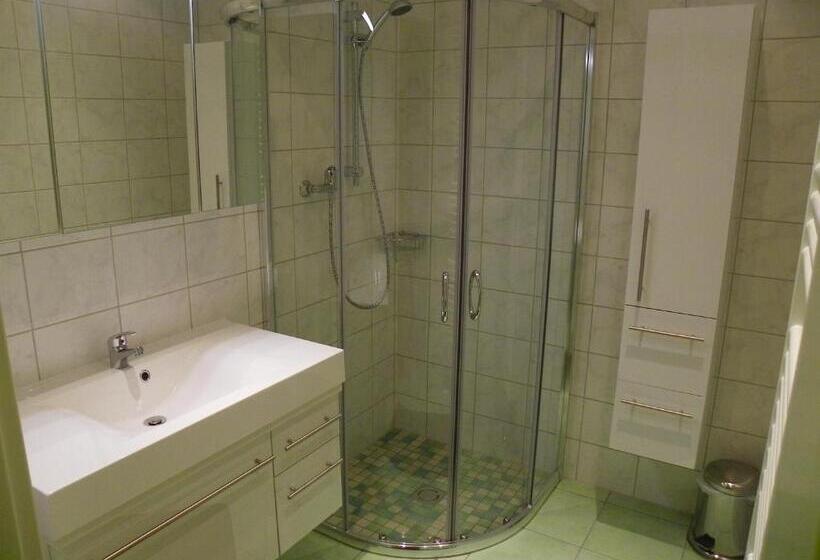 شقة 3 غرف, Ferienwohnung Ski Hans