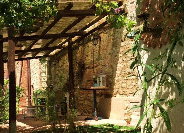 带花园景观的标准工作室, Abbazia Sette Frati Agriturismo Fratres