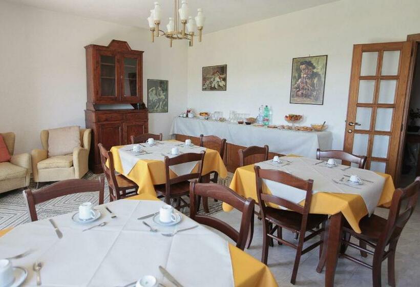 جناح, Agriturismo Podere Acqualoreto