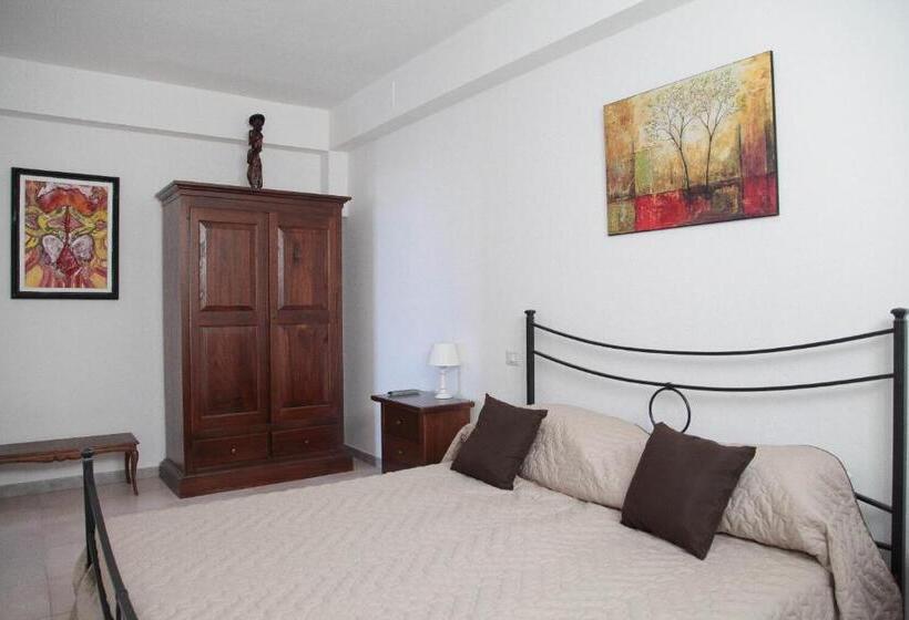 جناح, Agriturismo Podere Acqualoreto