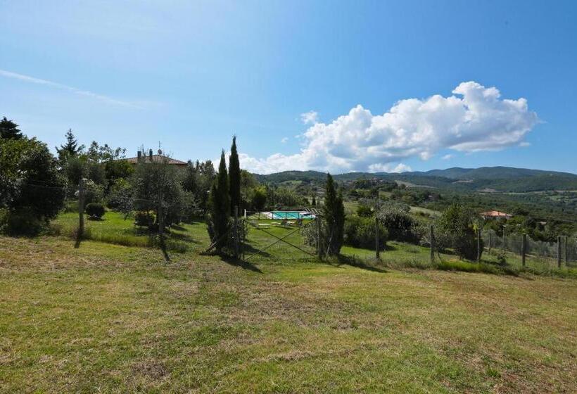2 Bedrooms Apartment Mountain View, Agriturismo Podere Acqualoreto