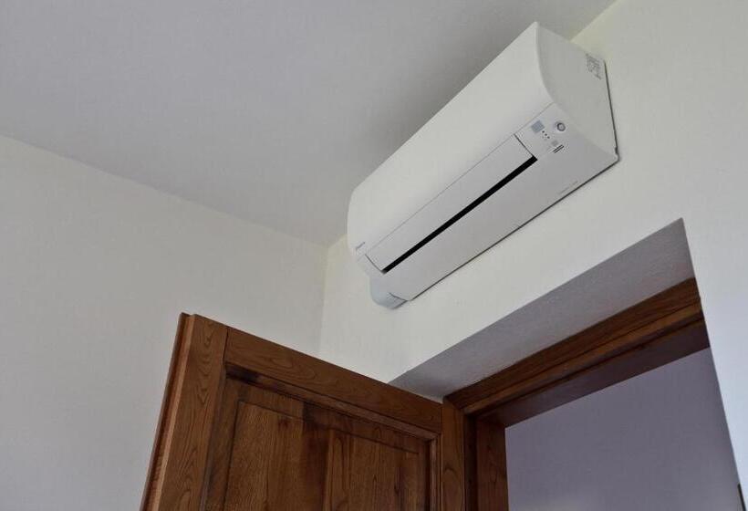 جناح سوبيريور, Agriturismo Podere Acqualoreto