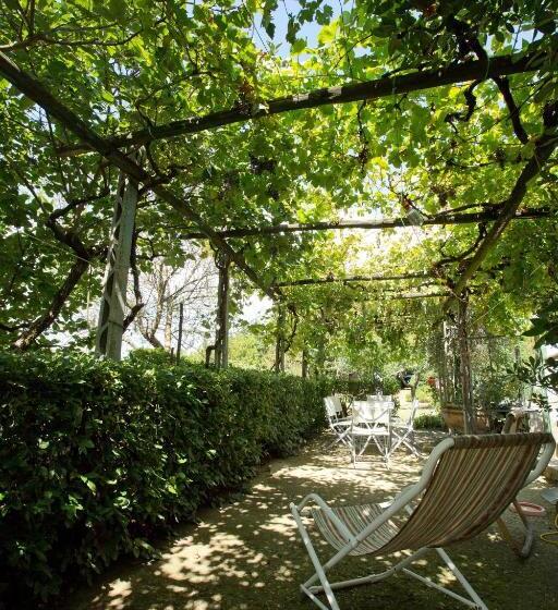 2 Bedrooms Apartment Mountain View, Agriturismo Podere Acqualoreto