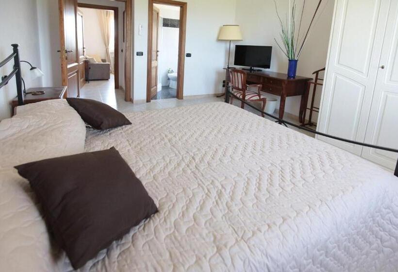 جناح جونيور مطل علي البحيرة, Agriturismo Podere Acqualoreto