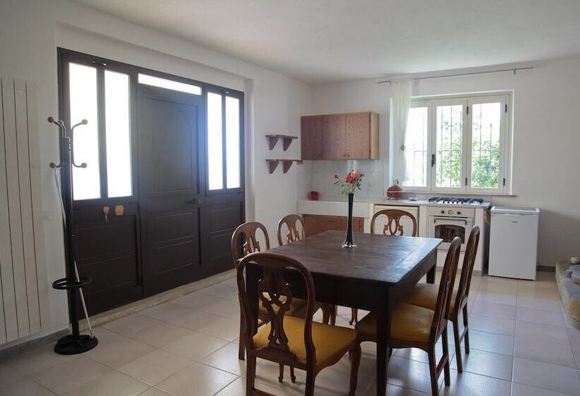 شقة غرفة واحدة, Agriturismo Podere Acqualoreto